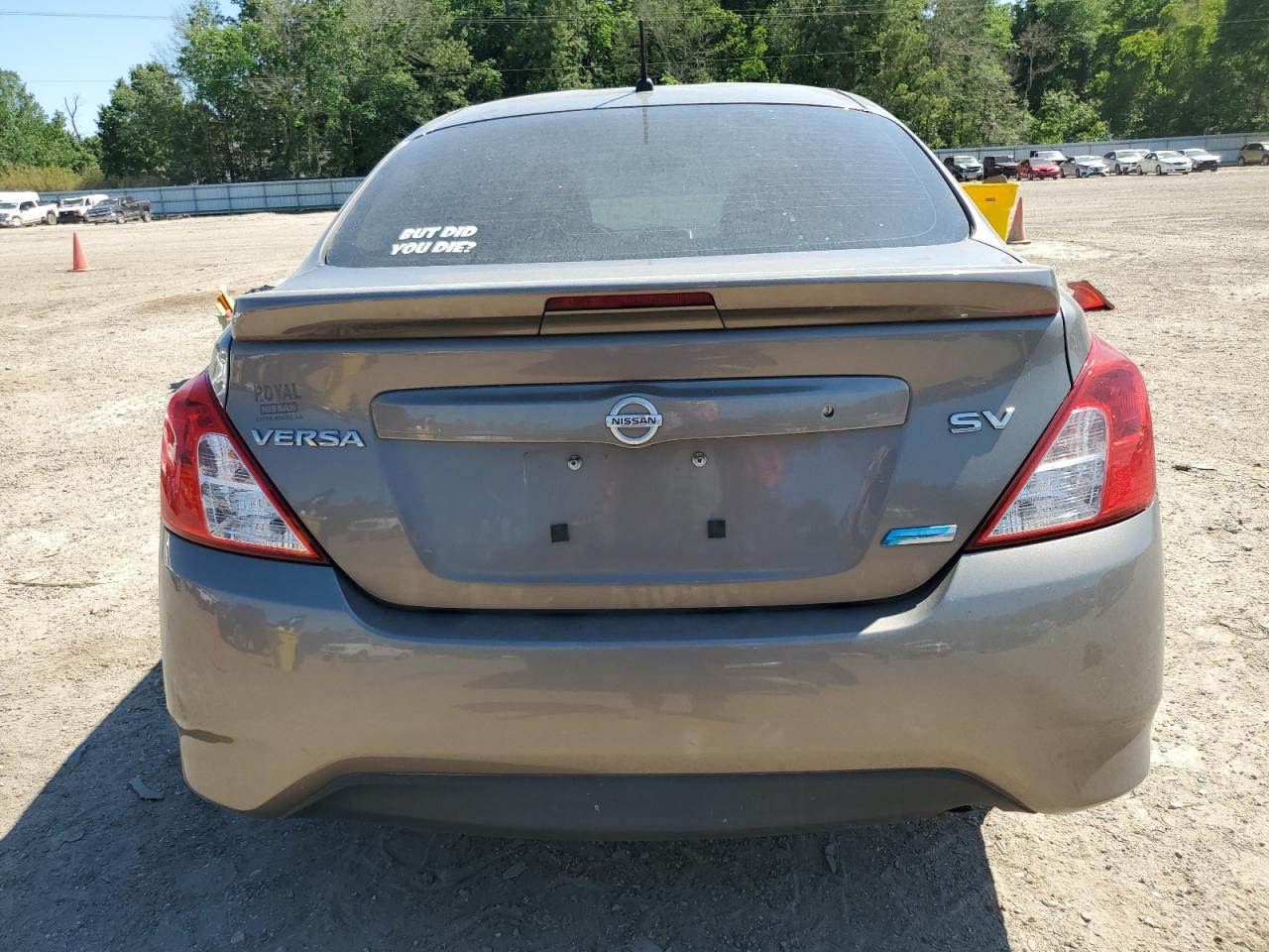 Lot #2487438594 2016 NISSAN VERSA S