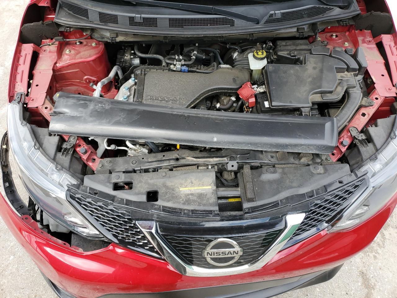 JN1BJ1CP2JW162685 NISSAN ROGUE 2018