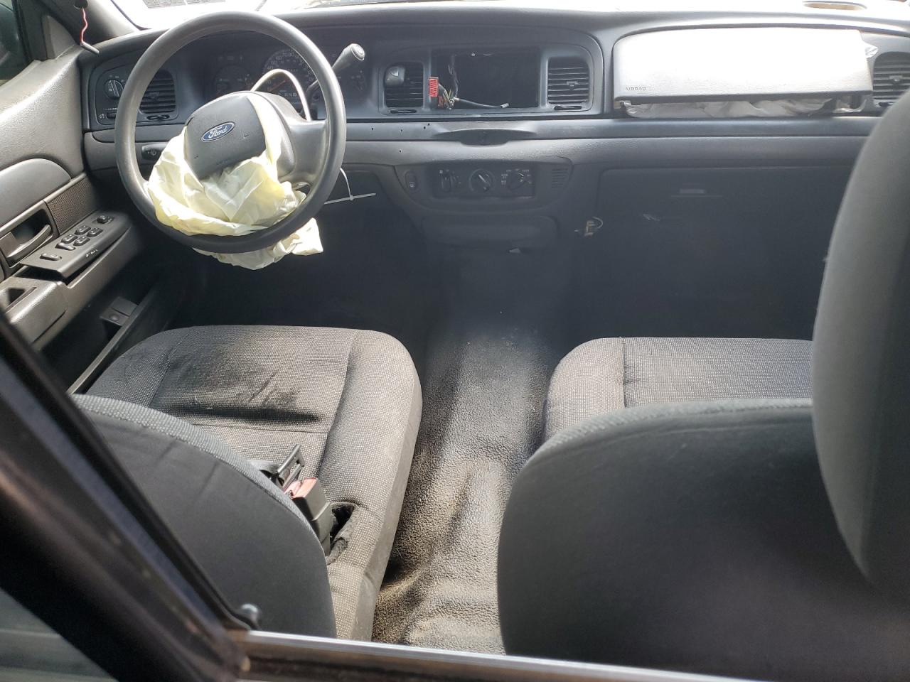 2FAHP71W44X154833 2004 Ford Crown Victoria Police Interceptor