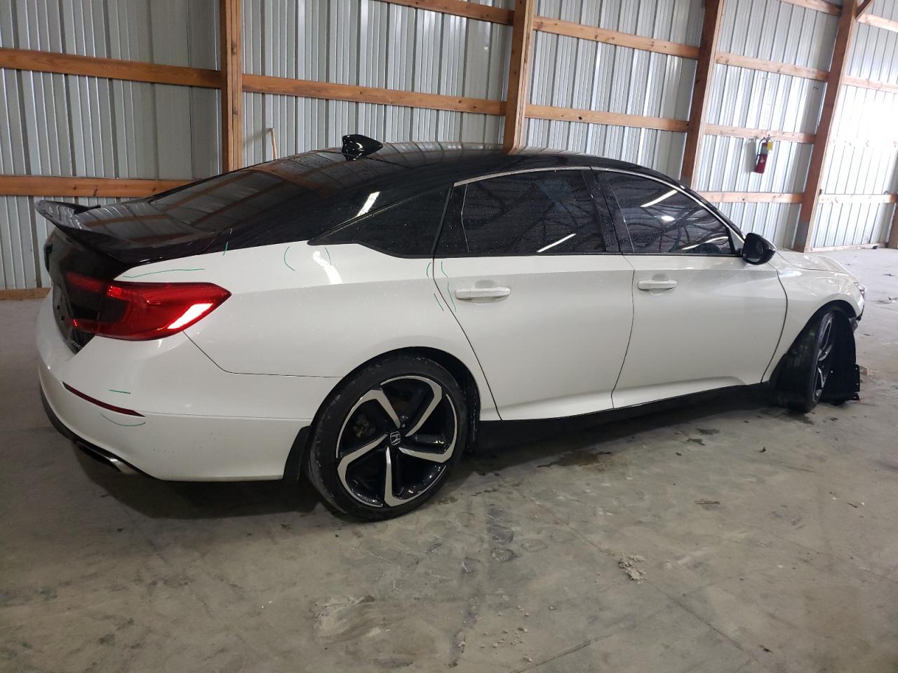 1HGCV1F38MA097083 HONDA ACCORD 2021