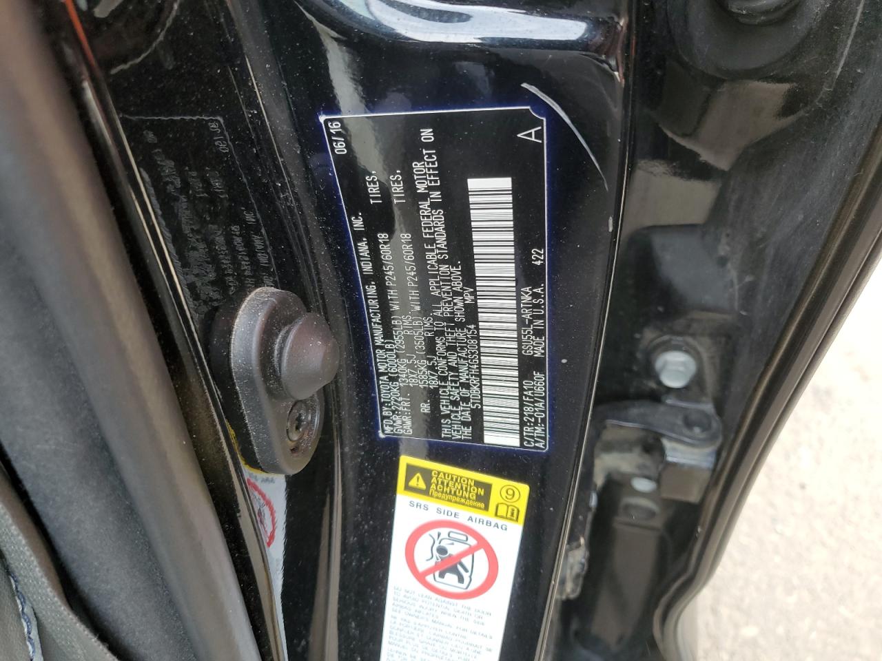 5TDBKRFH4GS308154 2016 Toyota Highlander Le