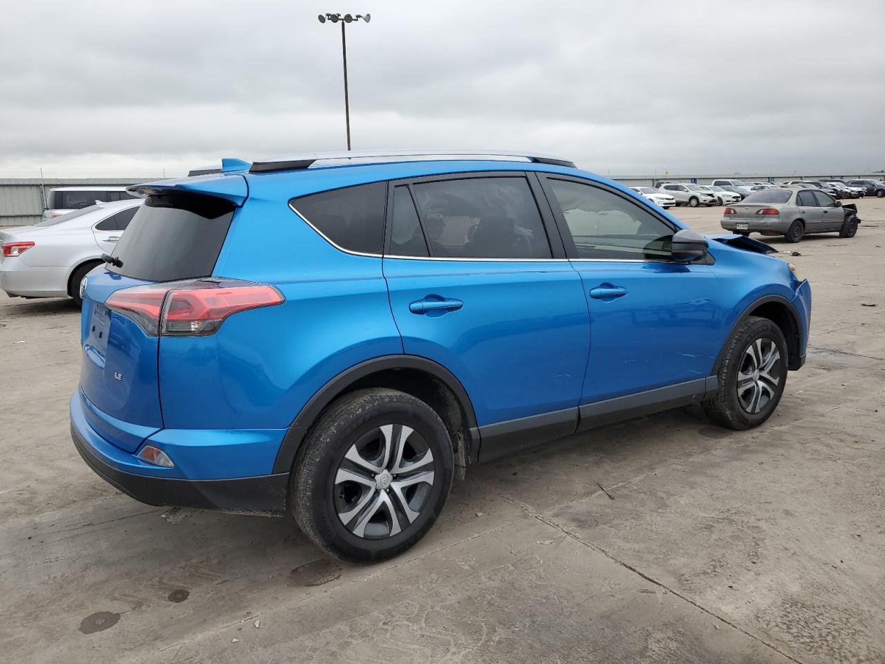 JTMZFREV7JJ753373 TOYOTA RAV4 2018