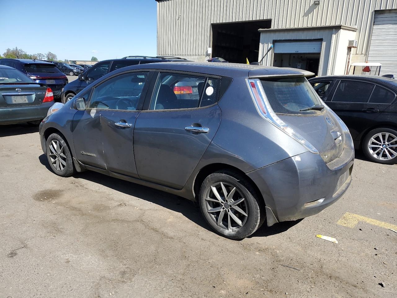 1N4AZ0CP1EC332107 2014 Nissan Leaf S