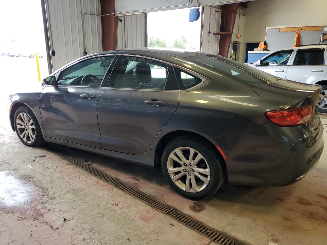 1C3CCCAB4FN576387 2015 Chrysler 200 Limited