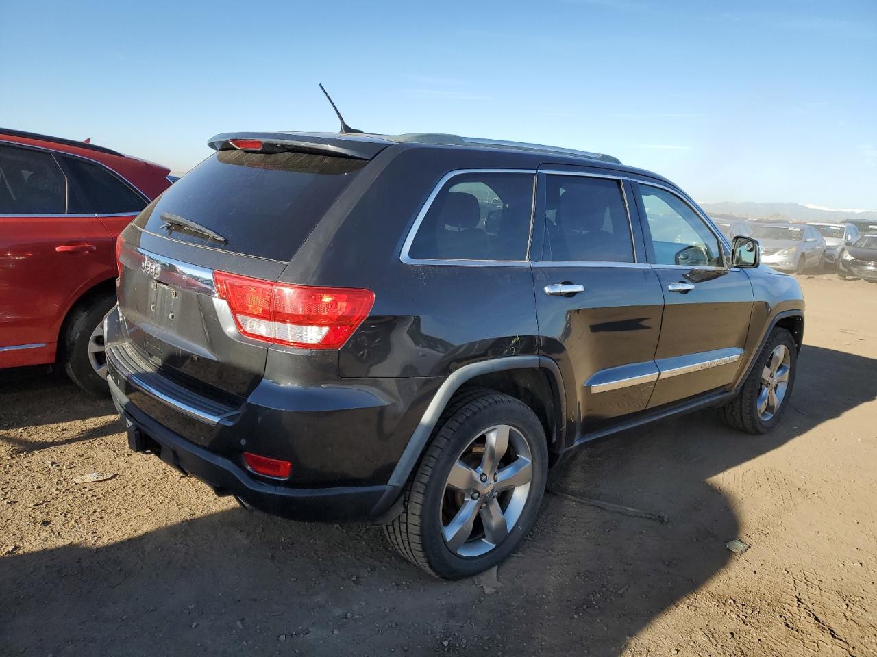 1J4RR6GG8BC643274 2011 Jeep Grand Cherokee Overland