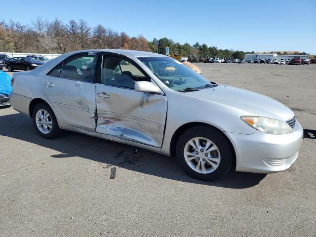 2005 Toyota Camry Le VIN: 4T1BF32K15U106170 Lot: 52326654