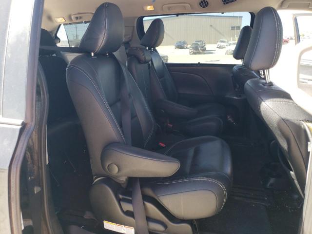 2016 TOYOTA SIENNA SE 5TDXK3DC8GS719860