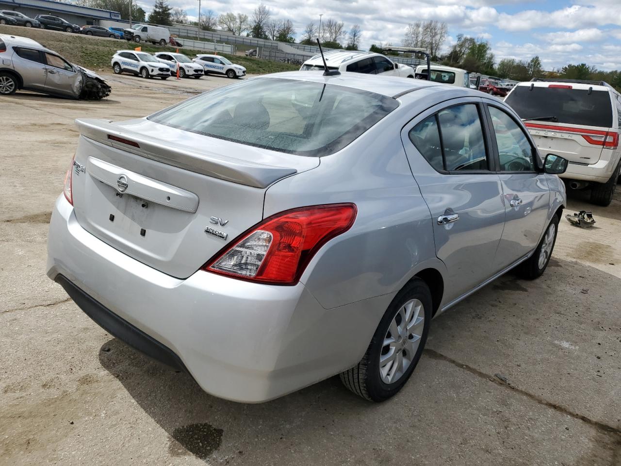 3N1CN7AP0JL865187 NISSAN VERSA 2018