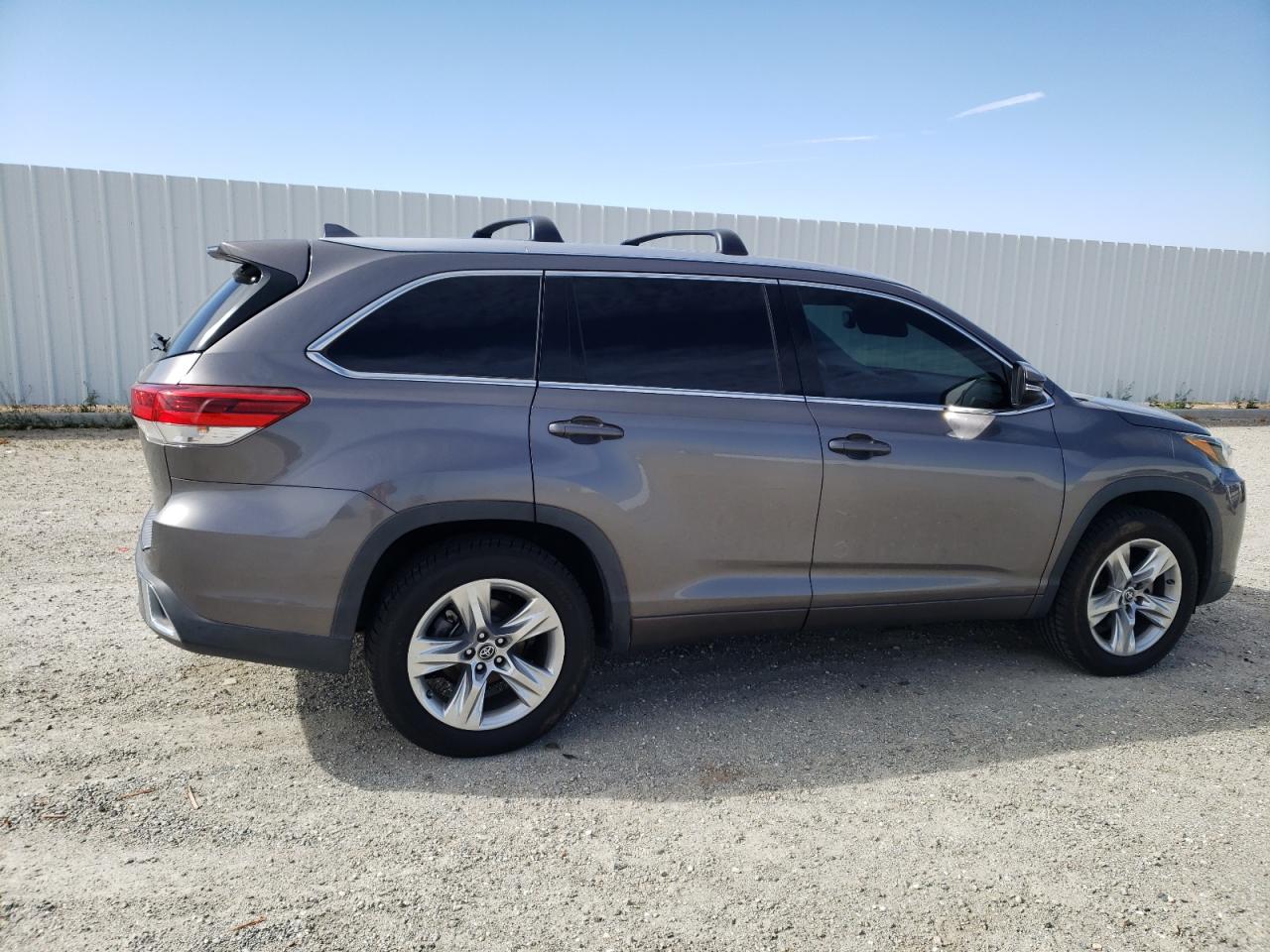 5TDYZRFH3KS360955 2019 Toyota Highlander Limited