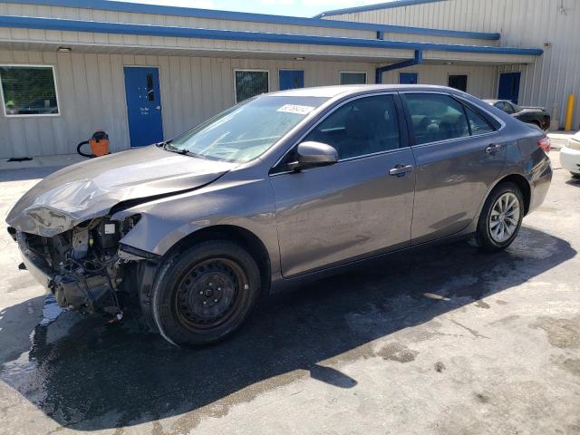 Lot #2485152986 2017 TOYOTA CAMRY LE salvage car