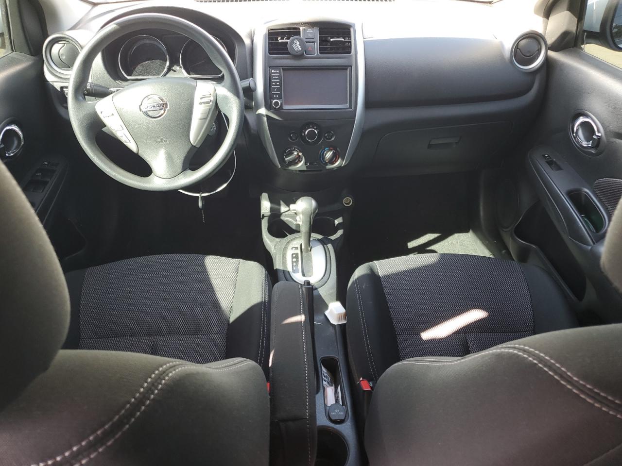3N1CN7AP0KL832191 NISSAN VERSA 2019