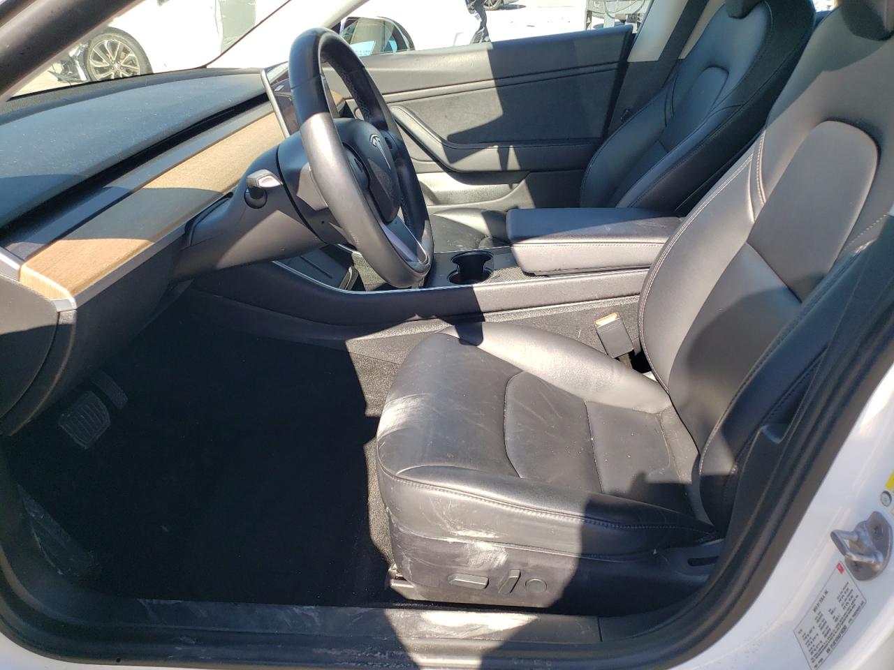 5YJ3E1EA9JF162363 TESLA MODEL 3 2018