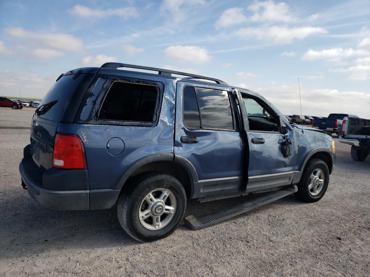 1FMZU63K53ZB01137 2003 Ford Explorer Xlt