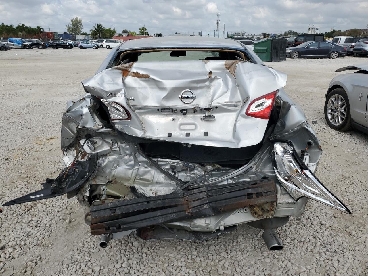 1N4AL3AP4HC159287 NISSAN ALTIMA 2017