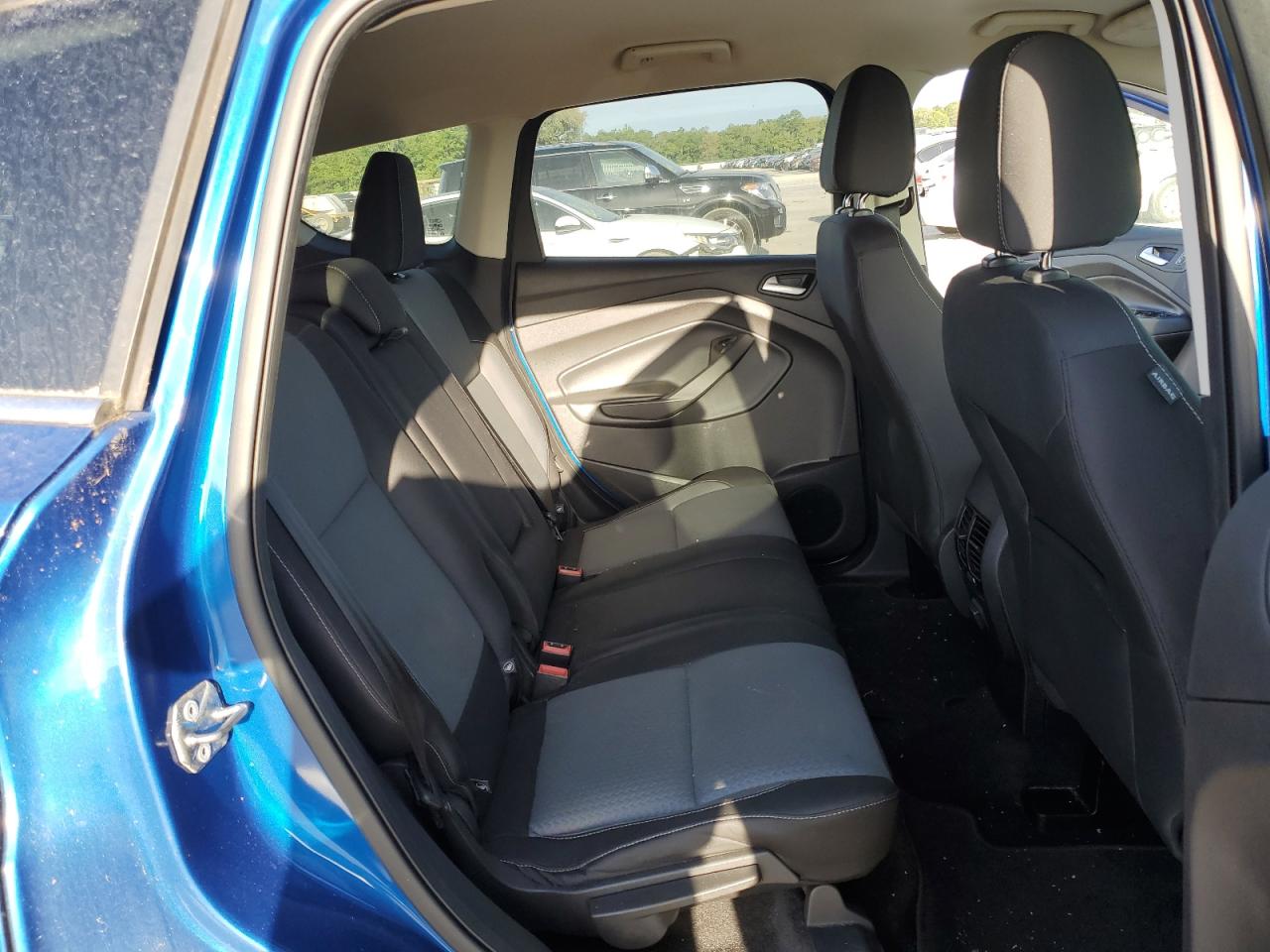 1FMCU0GDXHUF02735 FORD ESCAPE 2017