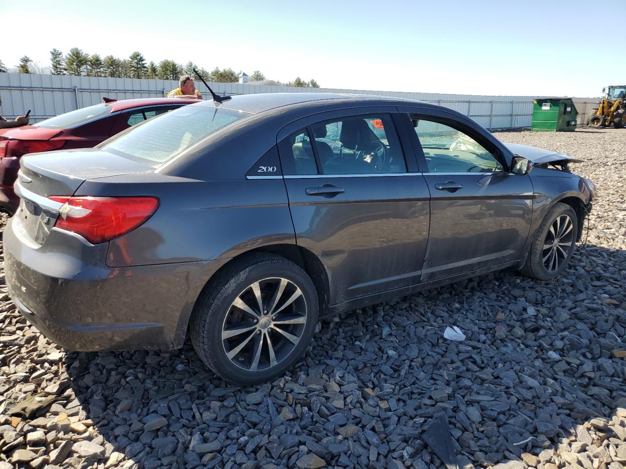 2014 Chrysler 200 Limited vin: 1C3CCBCG3EN198984