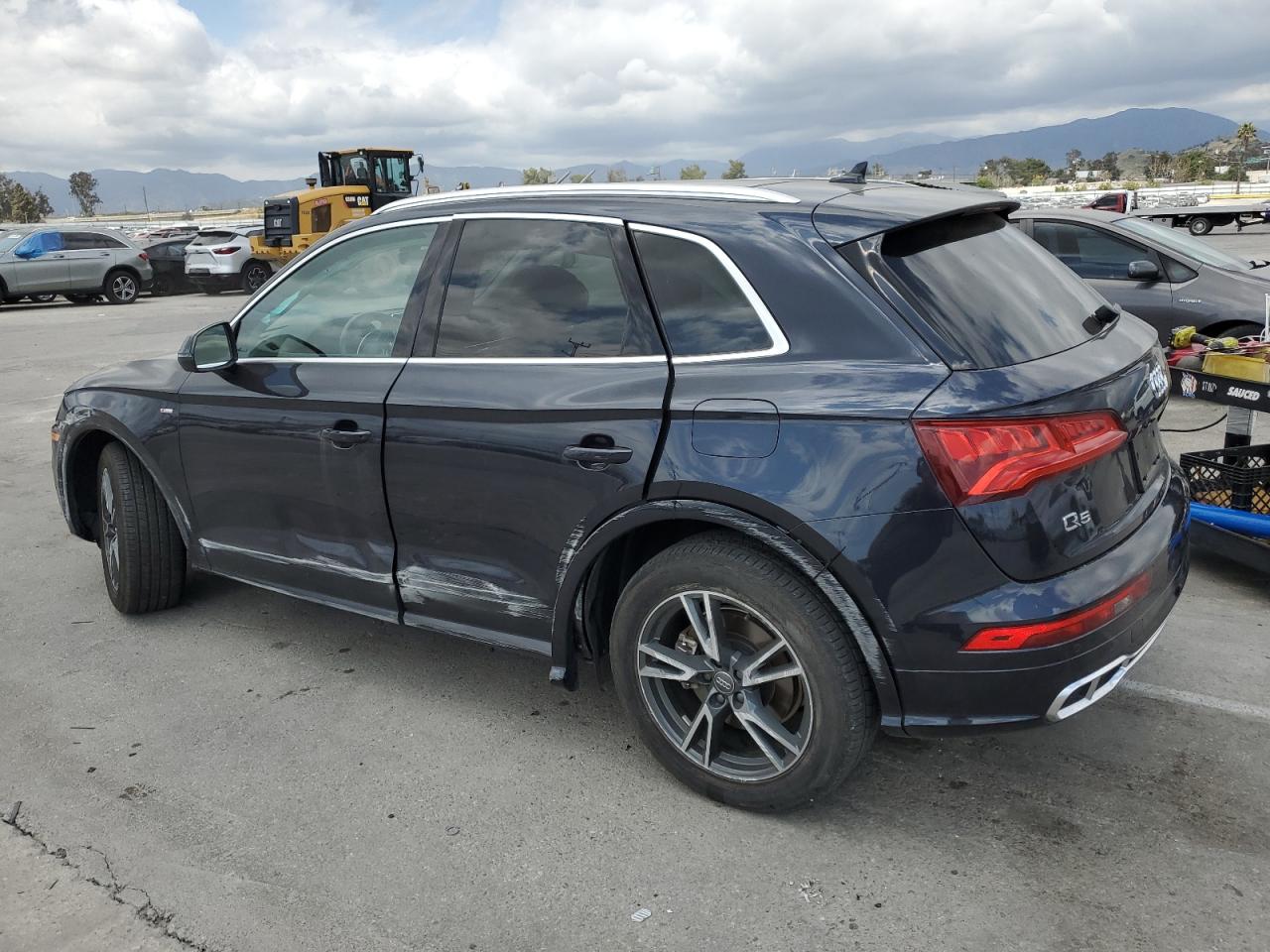 WA1E2AFY9L2088536 2020 Audi Q5 E Premium Plus