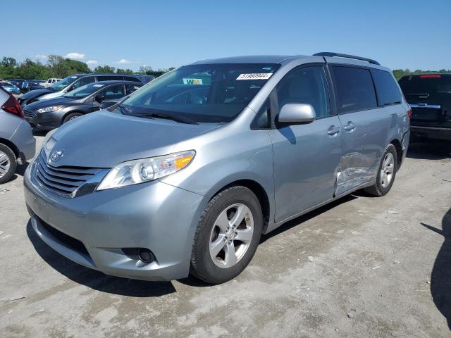 Lot #2508262308 2015 TOYOTA SIENNA LE salvage car