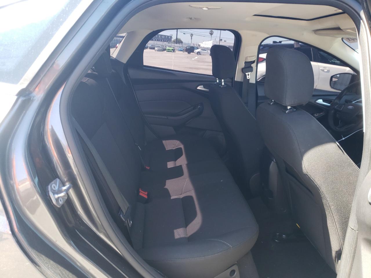 1FADP3H21HL245992 FORD FOCUS 2017