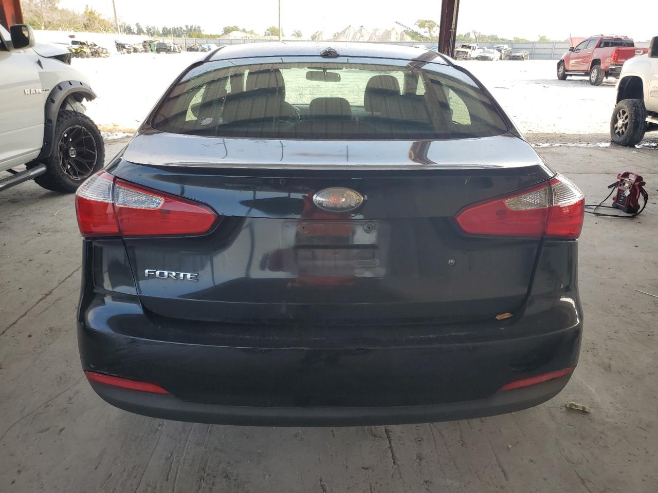KNAFK4A66E5252700 2014 Kia Forte Lx