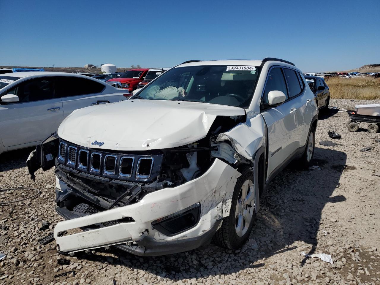 2018 Jeep Compass Latitude vin: 3C4NJCBB9JT182367