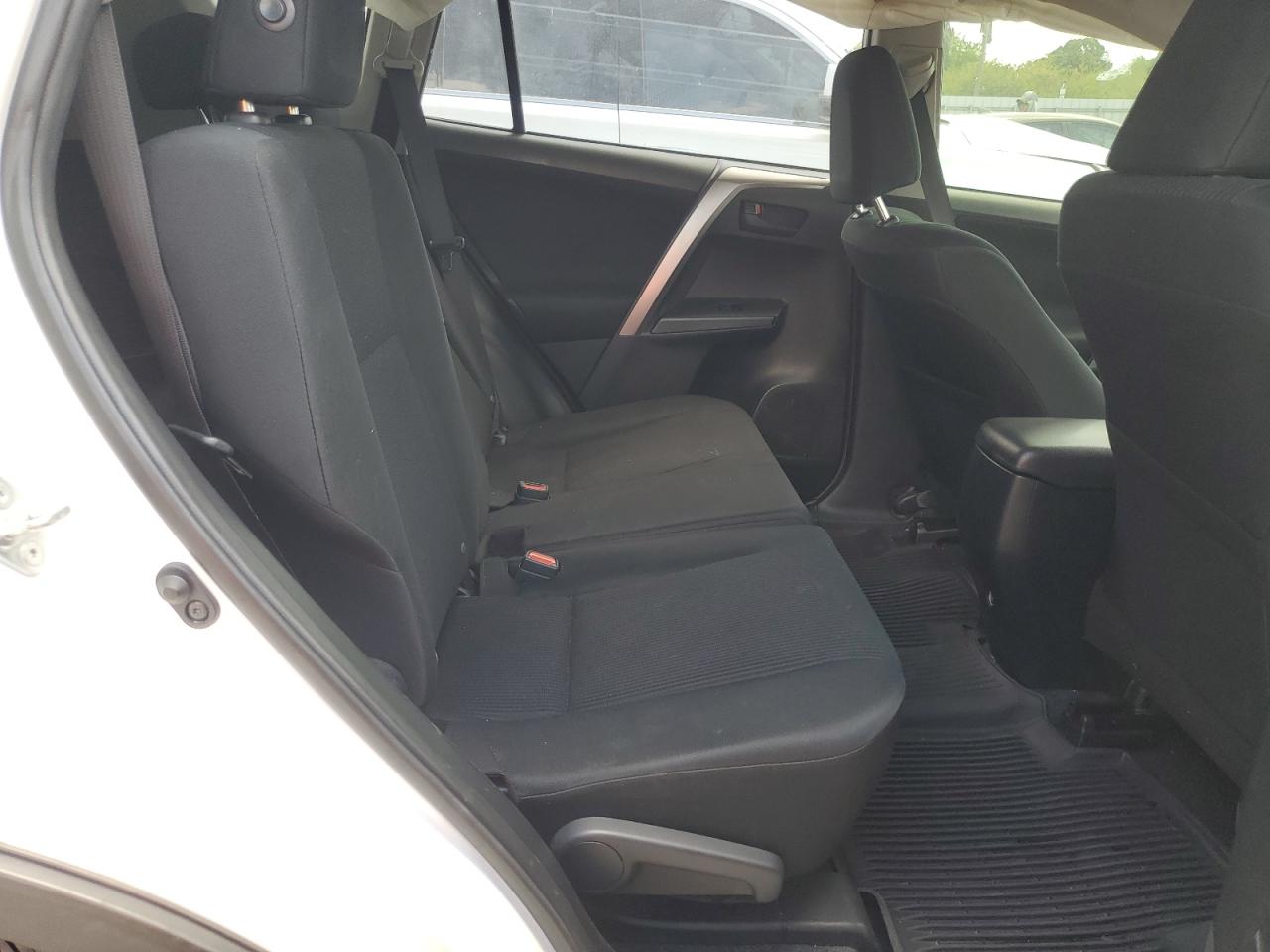 JTMZFREV0JJ171163 TOYOTA RAV4 2018