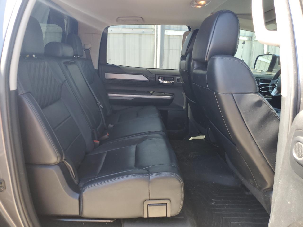 5TFAY5F19JX685635 TOYOTA TUNDRA 2018