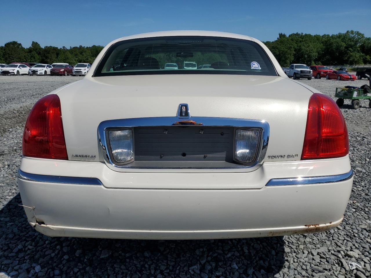 1LNHM82W87Y601686 2007 Lincoln Town Car Signature Limited