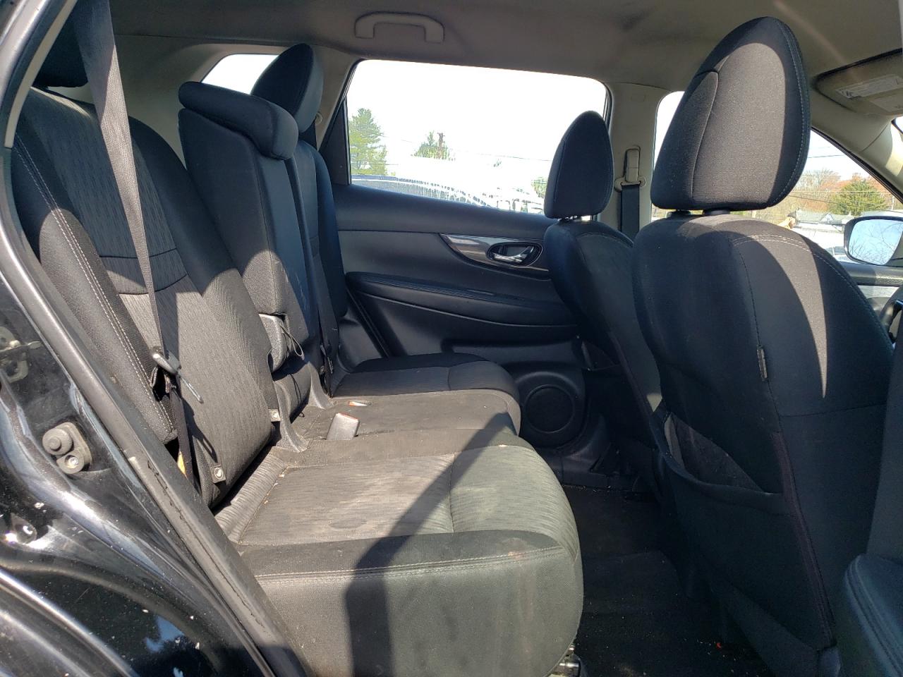 KNMAT2MV0JP505042 NISSAN ROGUE 2018