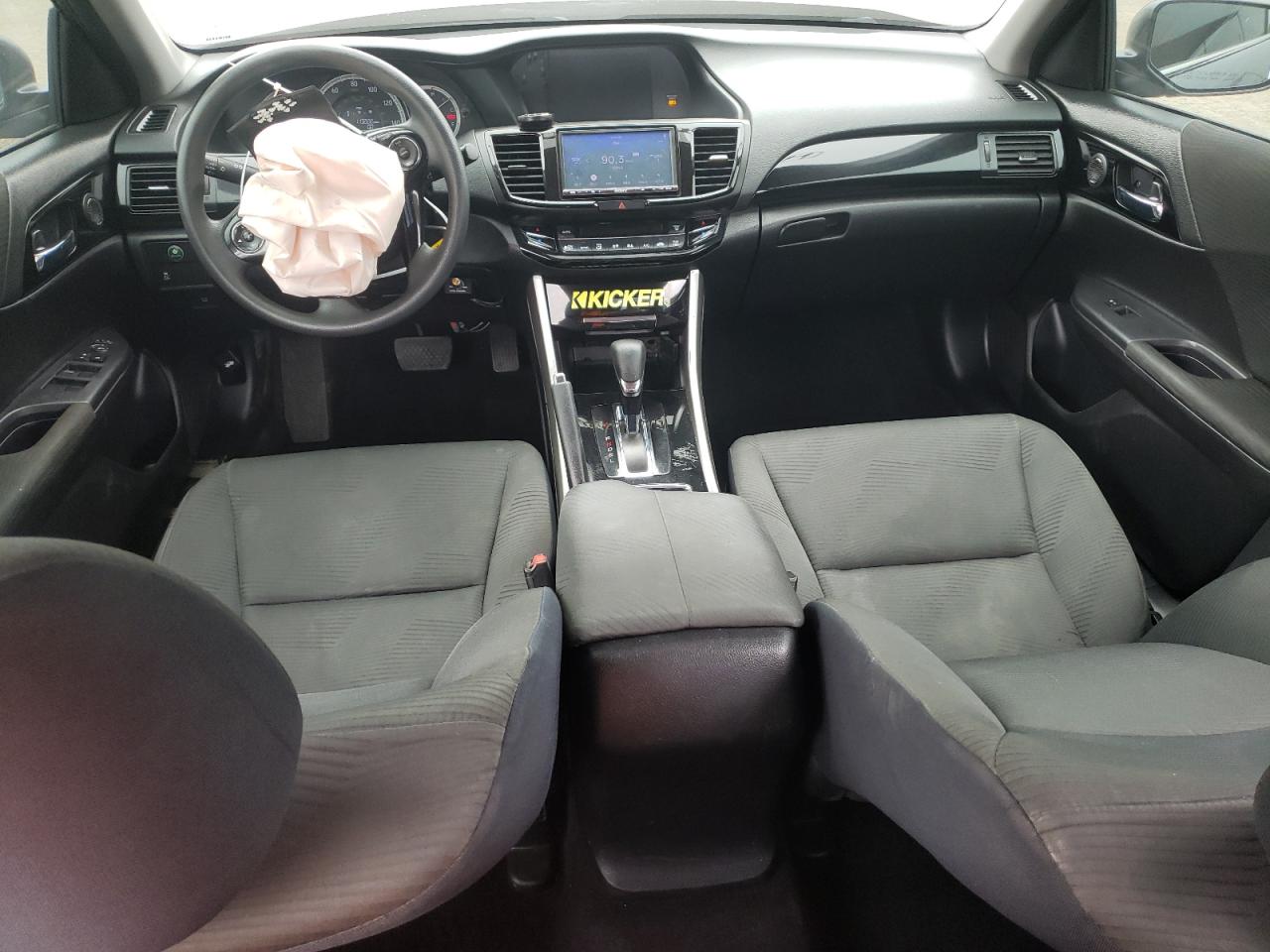 1HGCR2F33HA191193 HONDA ACCORD 2017