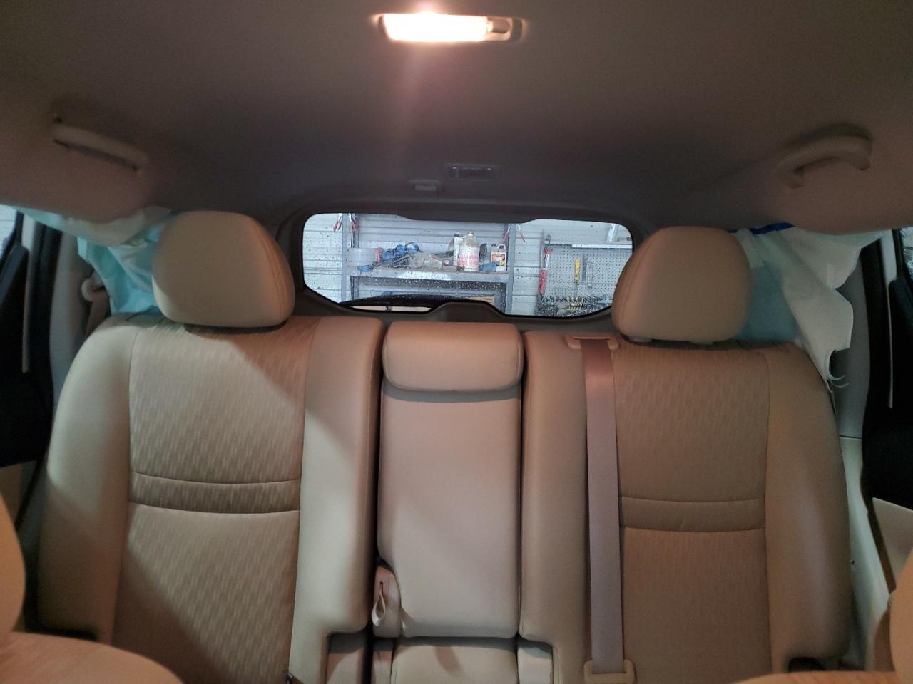 JN8AT2MV4HW002439 NISSAN ROGUE 2017