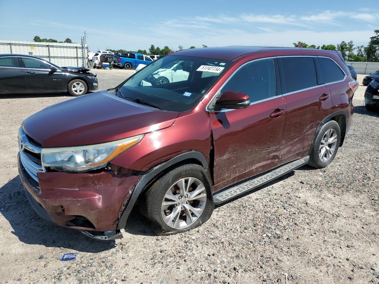 5TDZKRFH8FS054770 2015 Toyota Highlander Le