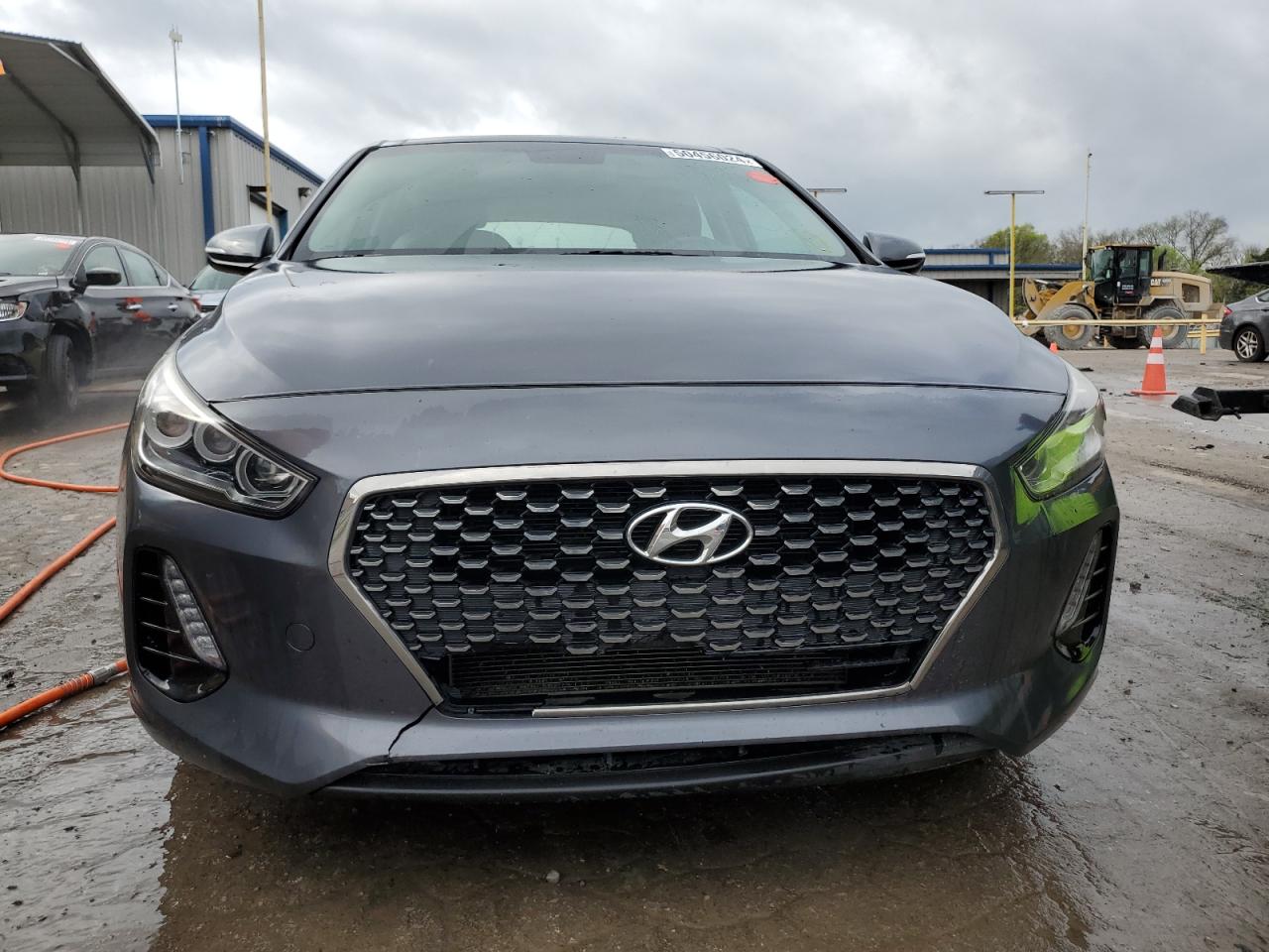 2018 Hyundai Elantra Gt vin: KMHH35LE9JU025273