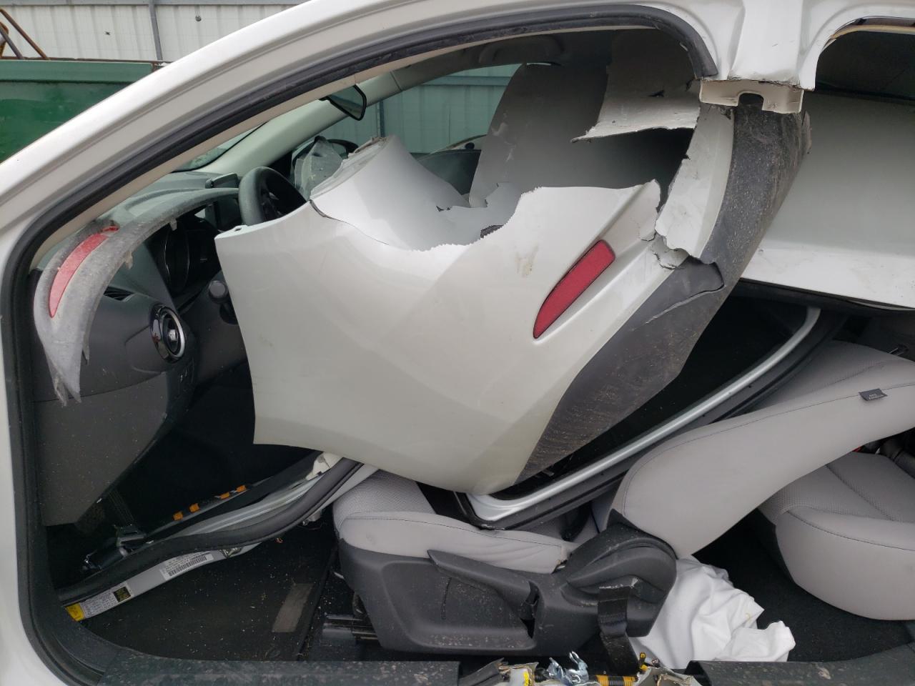 3MYDLBYV1KY521985 TOYOTA YARIS 2019