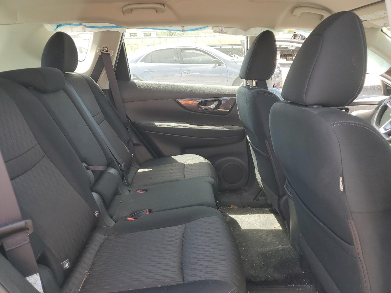 KNMAT2MT5HP582434 NISSAN ROGUE 2017