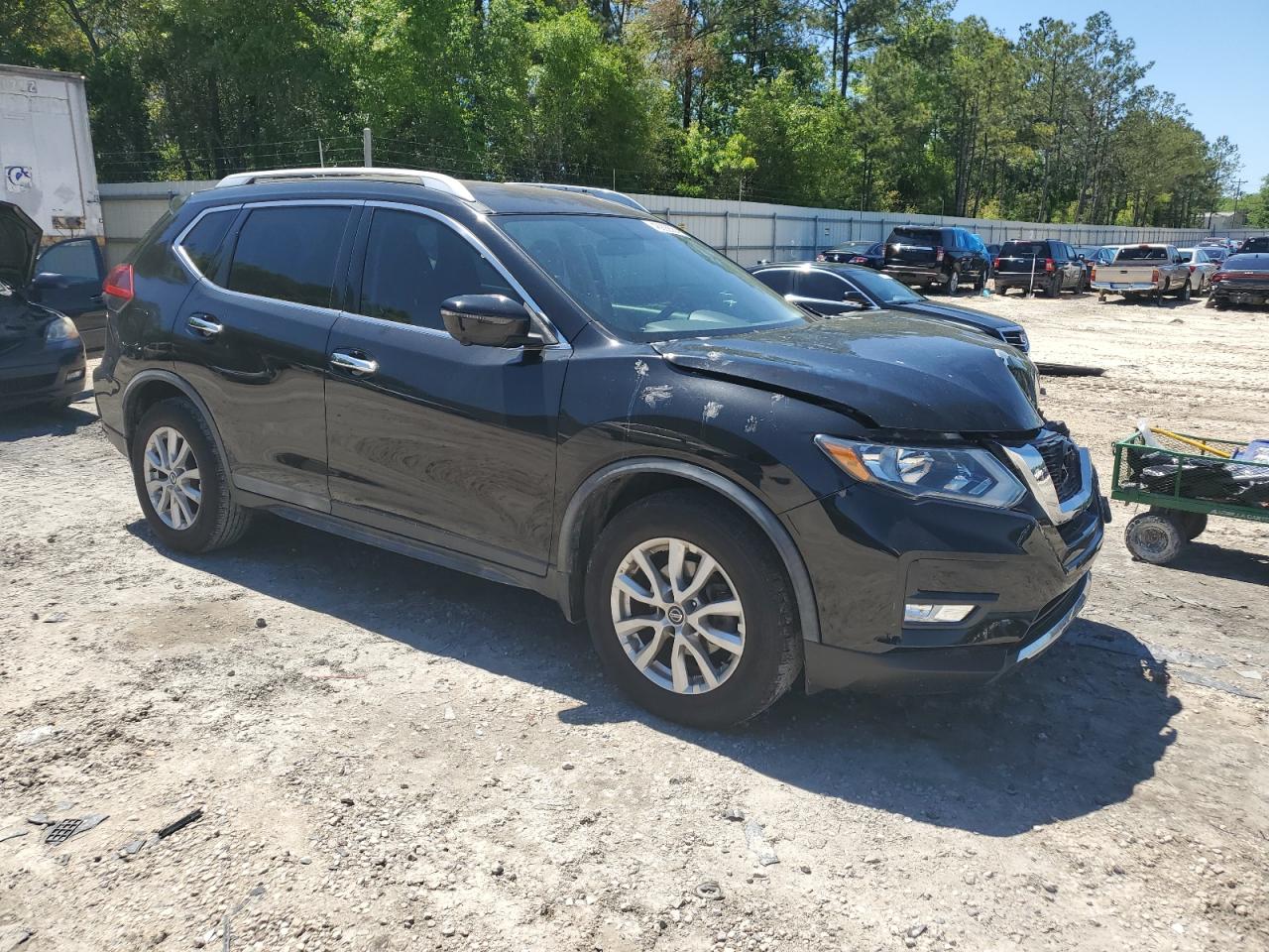 KNMAT2MT9JP594706 NISSAN ROGUE 2018