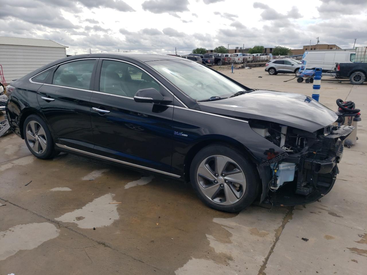 2016 Hyundai Sonata Hybrid vin: KMHE34L14GA022186