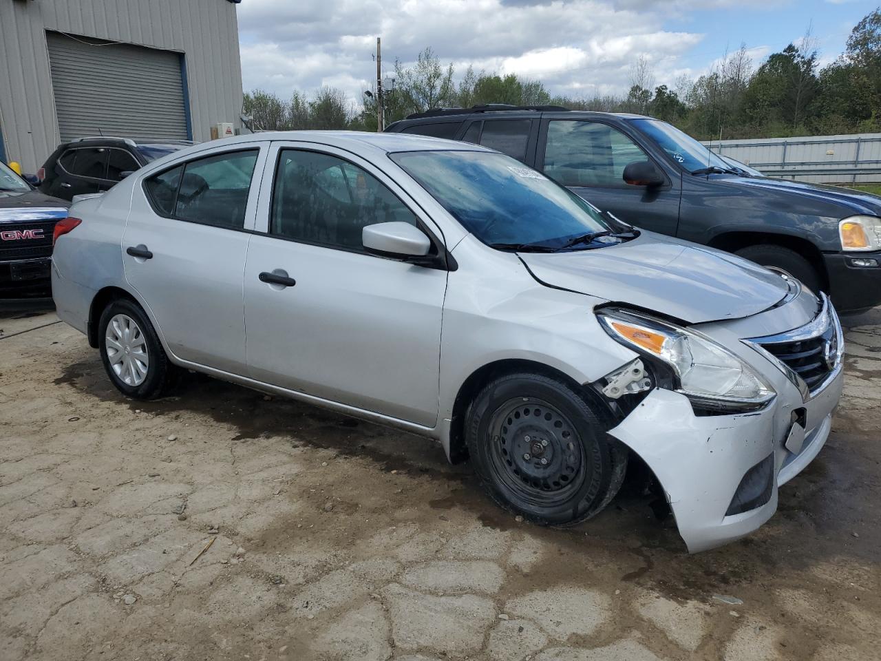 3N1CN7AP4KL813692 2019 Nissan Versa S