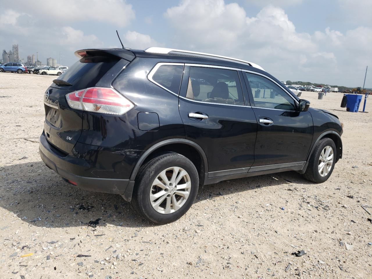 2015 Nissan Rogue S vin: KNMAT2MT9FP518166