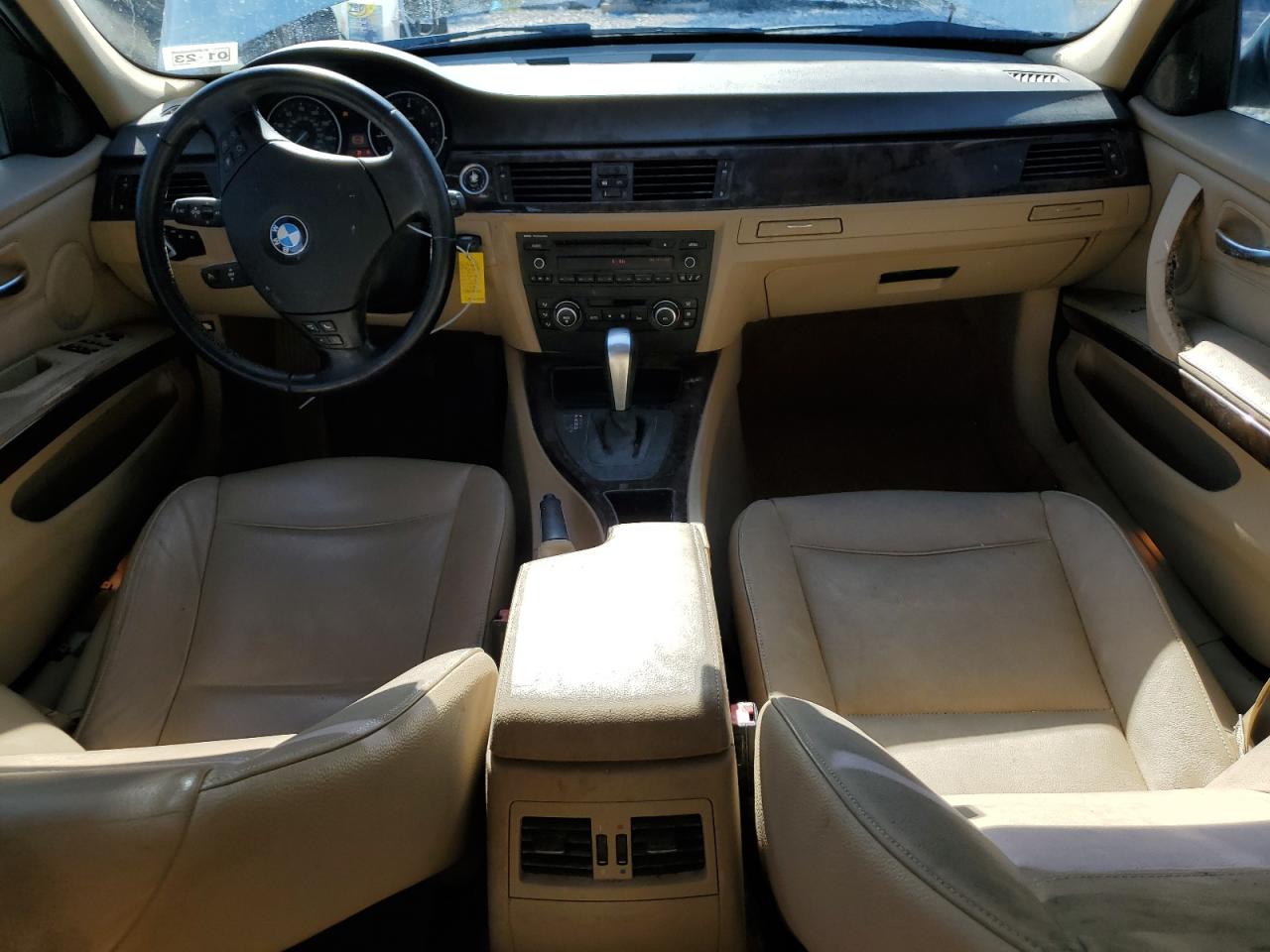 WBAPH7C50BE679049 2011 BMW 328 I