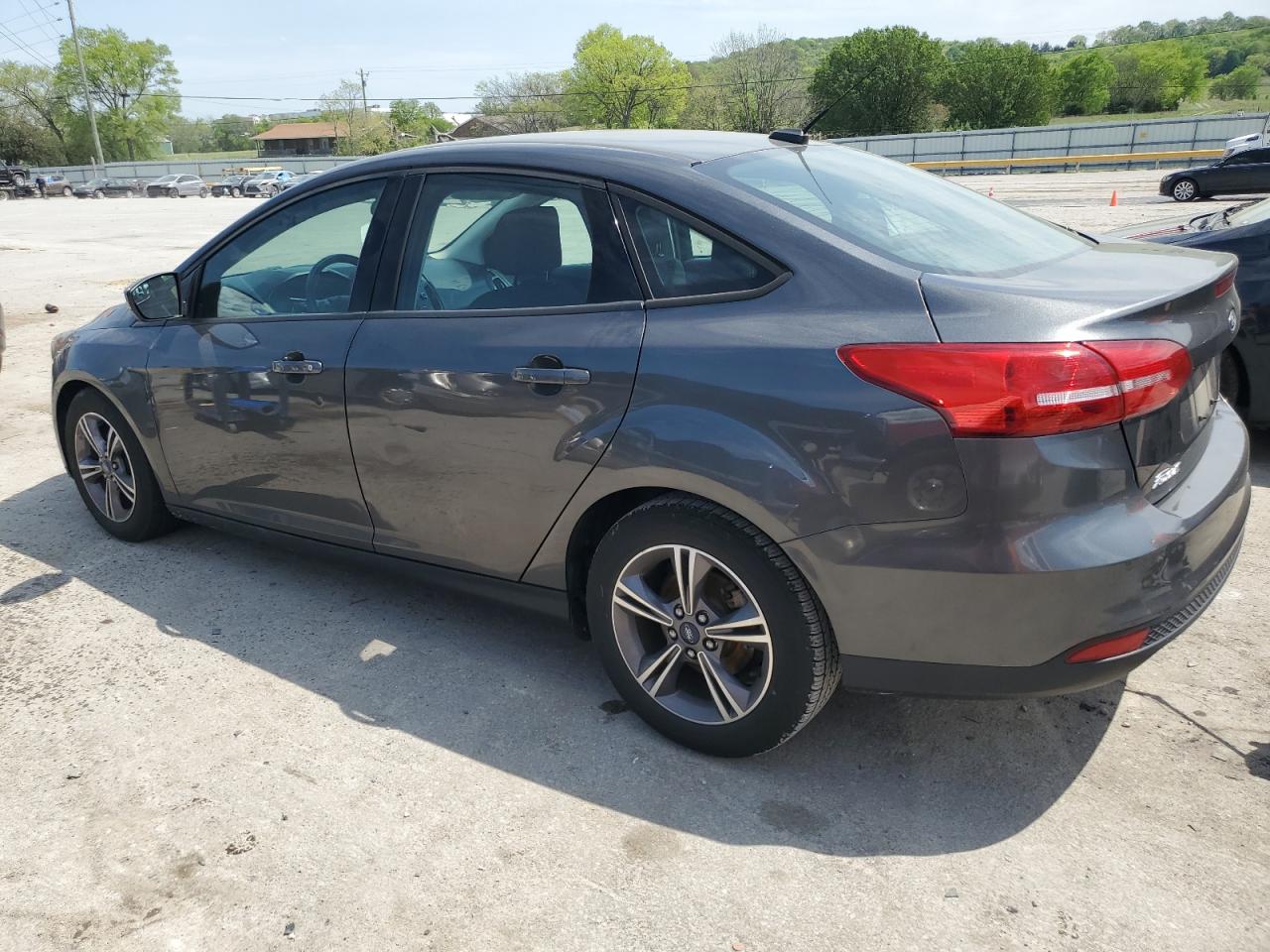 1FADP3FE6JL232710 2018 Ford Focus Se