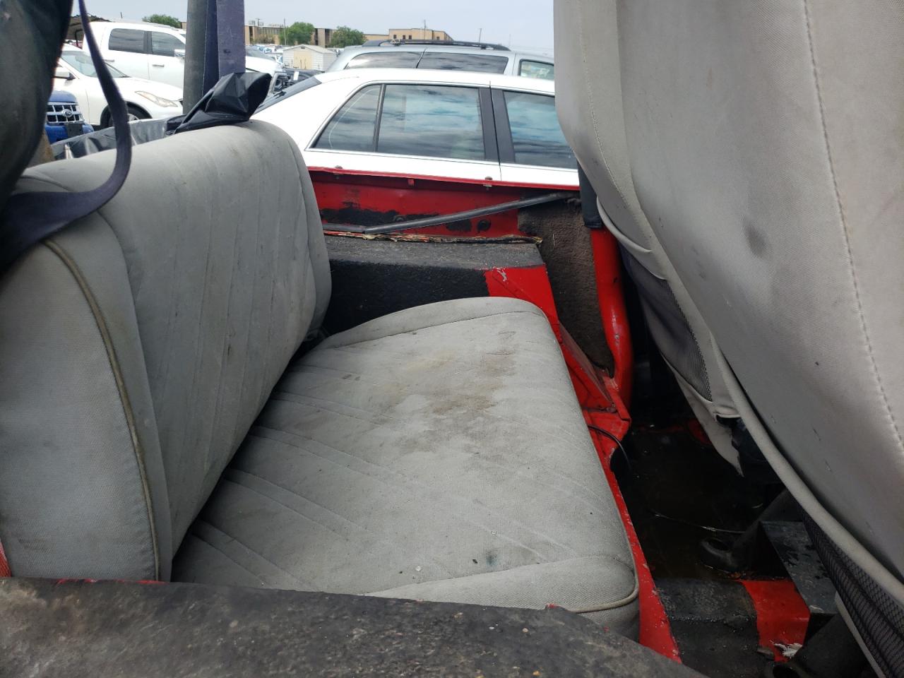 2J4FY69S4NJ538555 1992 Jeep Wrangler / Yj Renegade