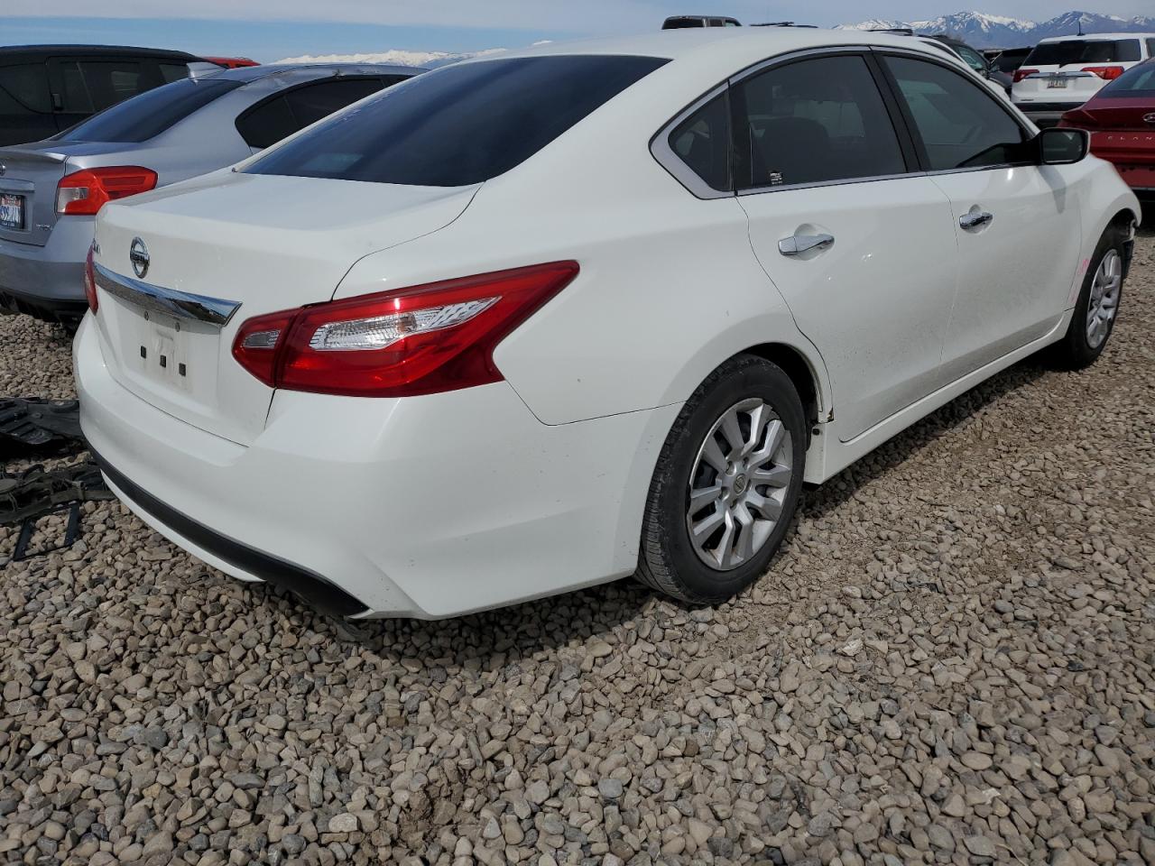 1N4AL3AP8GN362329 2016 Nissan Altima 2.5