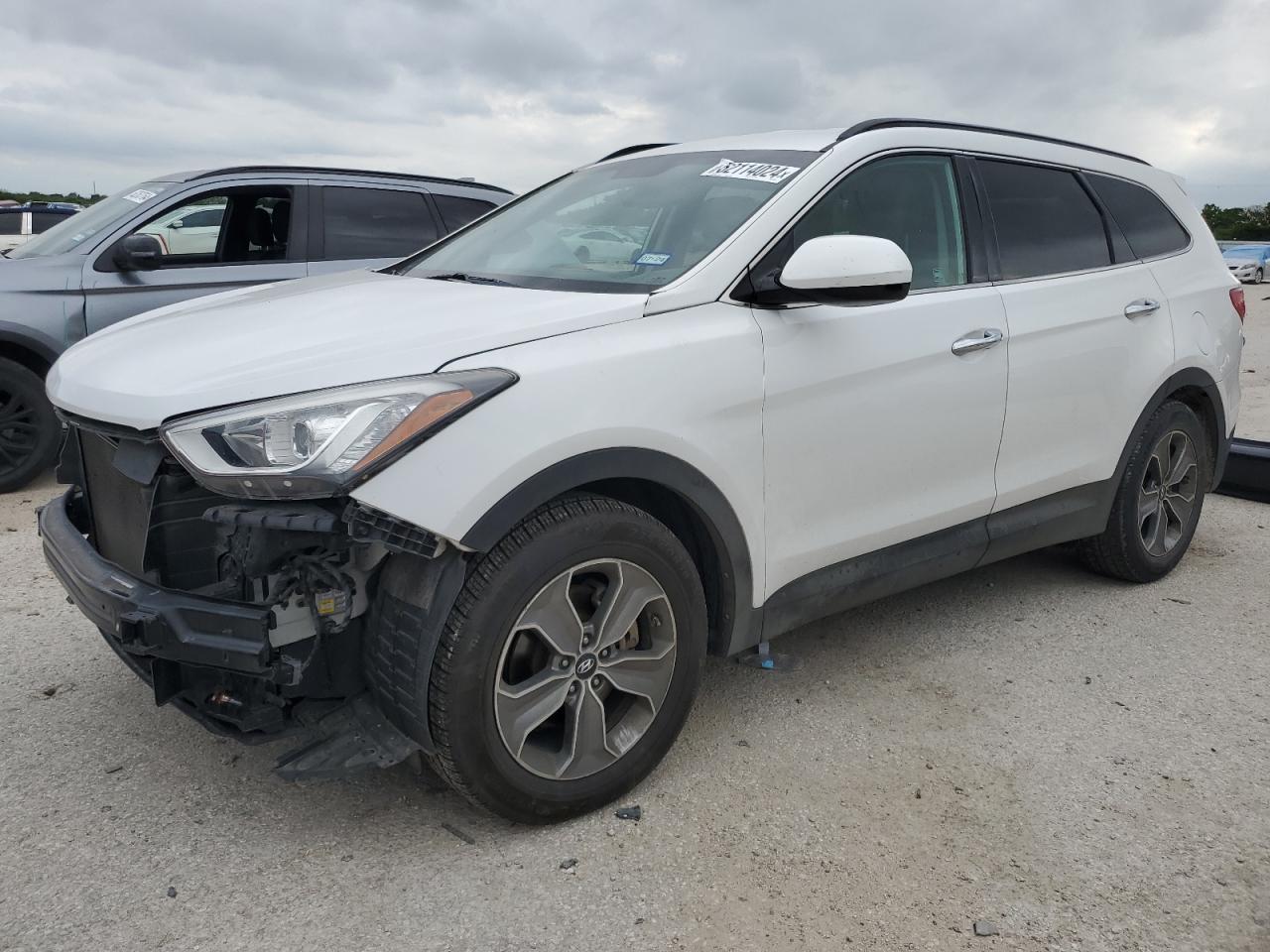 KM8SM4HF0GU134731 2016 Hyundai Santa Fe Se