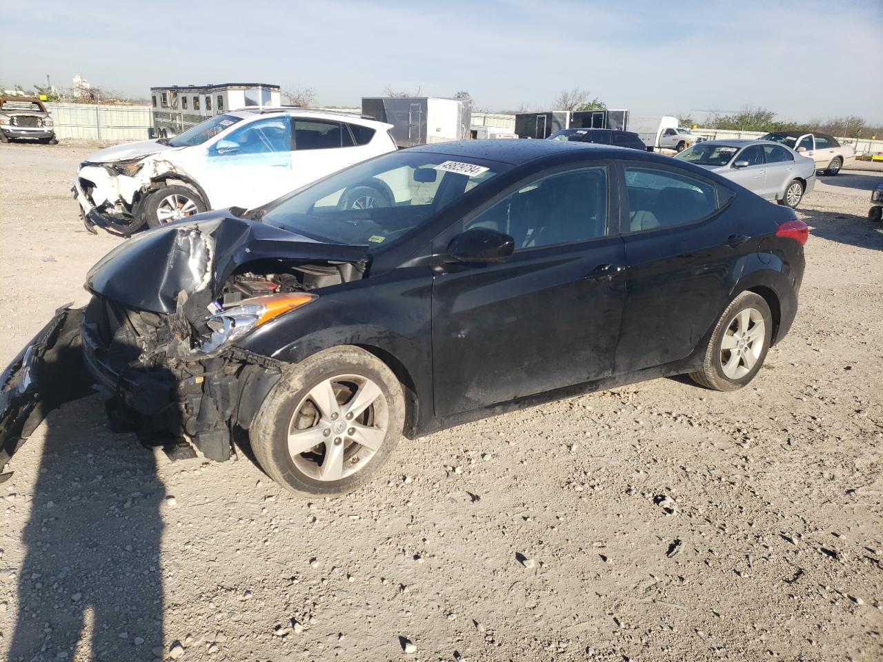 KMHDH4AE3DU555613 2013 Hyundai Elantra Gls