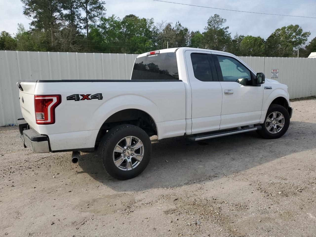 1FTFX1EF5HKE57055 FORD F-150 2017