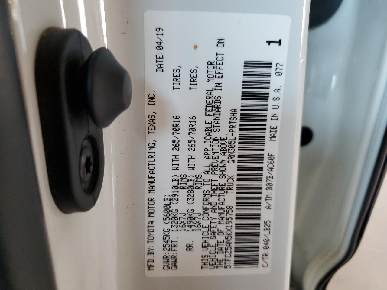 5TFCZ5AN5KX195758 2019 Toyota Tacoma Double Cab