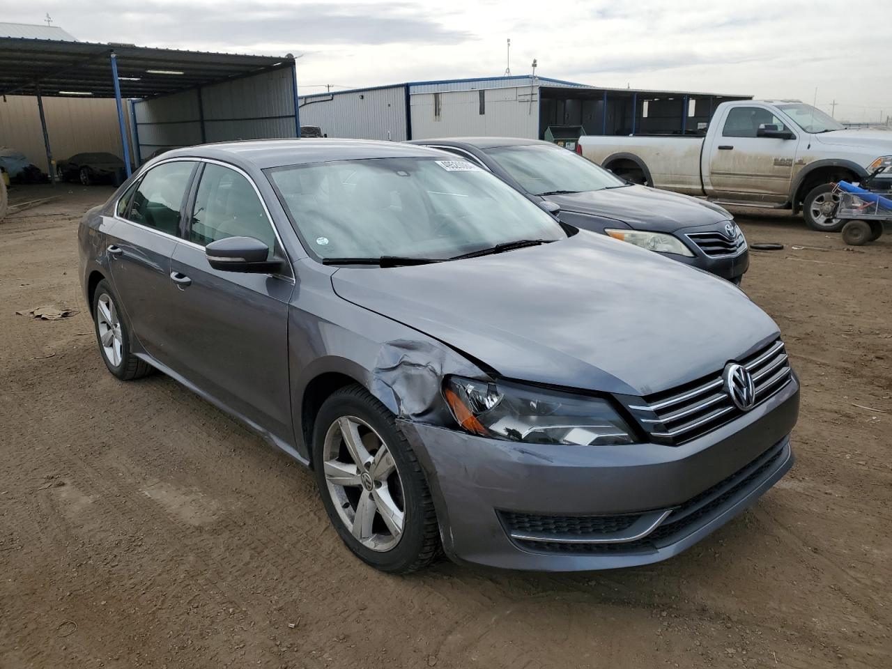 1VWBH7A30DC047467 2013 Volkswagen Passat Se