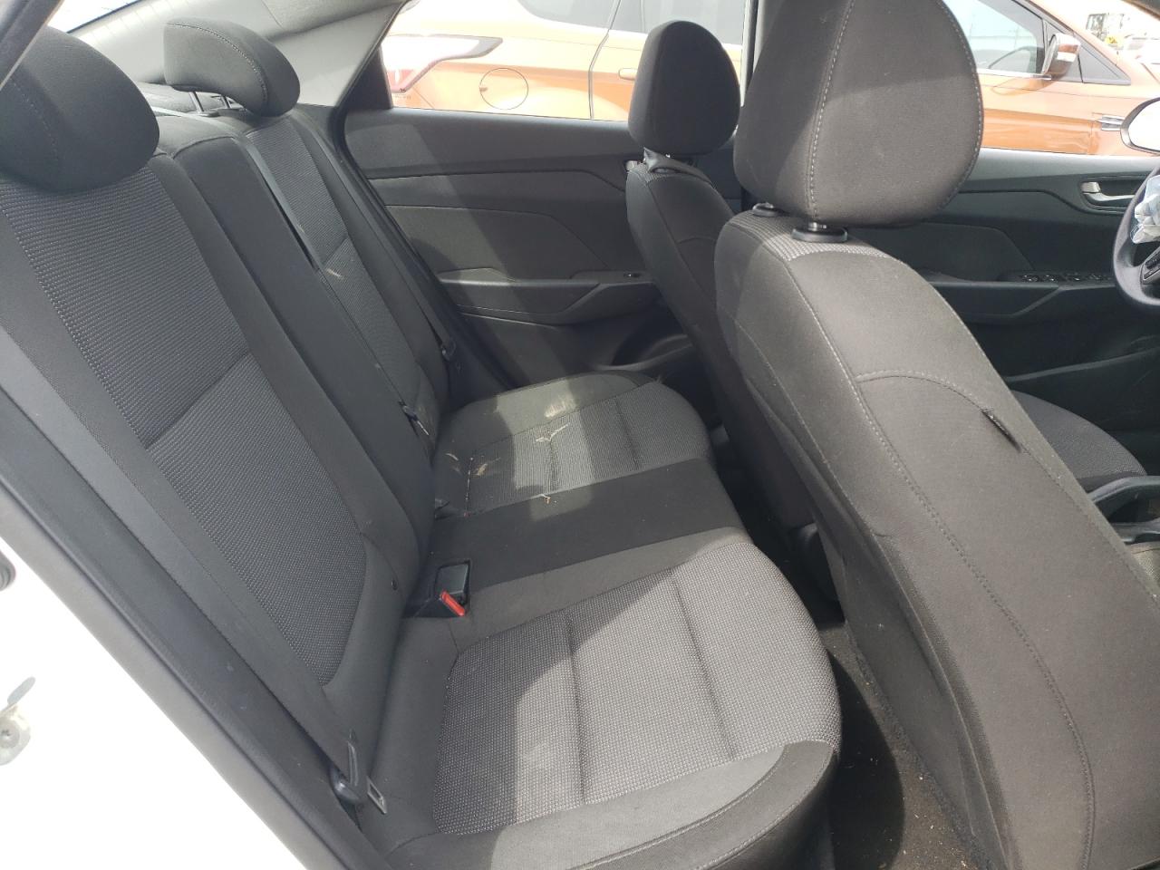 3KPC24A34JE032272 2018 Hyundai Accent Se