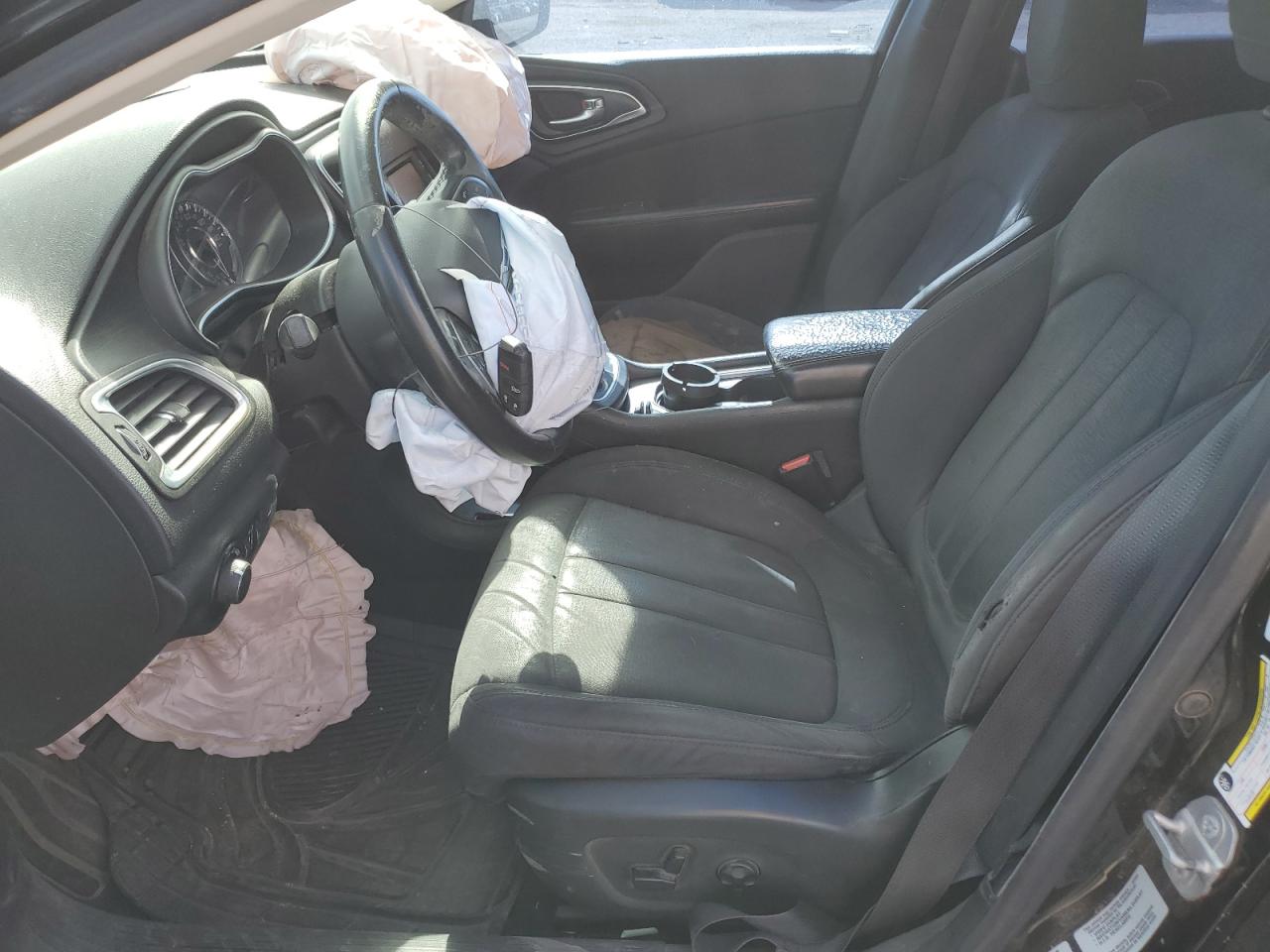 1C3CCCAB4FN598924 2015 Chrysler 200 Limited